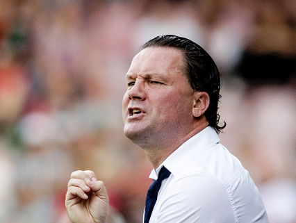 Belgische voetbalclub Lokeren failliet, trainer Stijn Vreven zag het aankomen