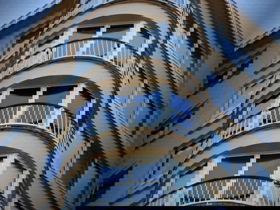 'Makelaarskantoren die discrimineren moeten gesloten worden'