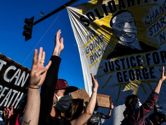 Gemeenteraad Minneapolis belooft radicale hervorming politiekorps. Hoe zit het in Nederland?
