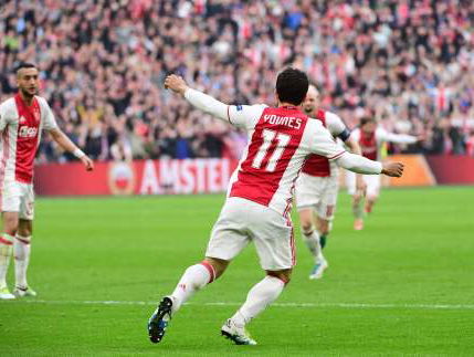 Ajax zet flinke stap op weg naar finale Europa League