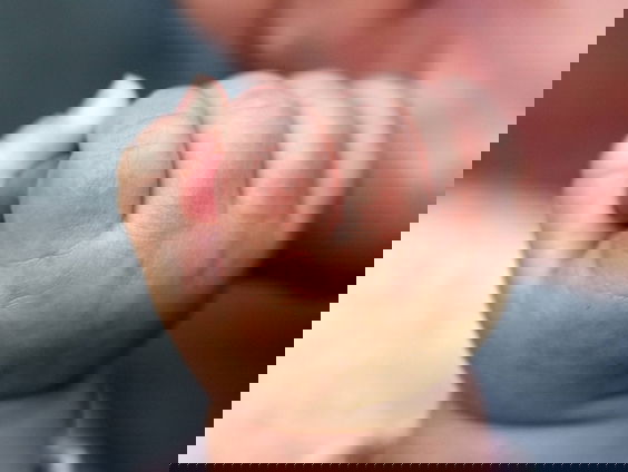 Desireé schreef een boek over haar stilgeboren zoontjes