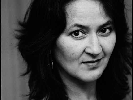 Kunststof - Bodil de la Parra, actrice en toneelschrijfster