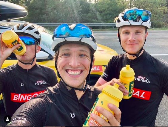 Bas Tietema fietst tijdens de Giro van Sicilië naar Amsterdam