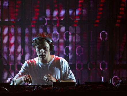 José Woldring (The Media Nanny) en Ronnie Degen (Zwarte Cross) over problemen dance-industrie