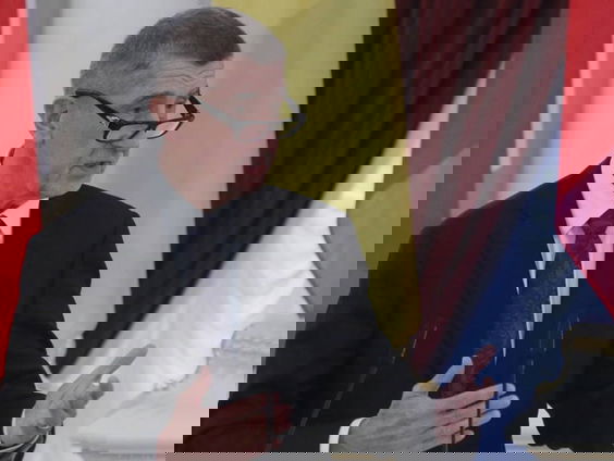 Tsjechische Trump sluist miljoenen uit Brussel naar eigen bedrijven