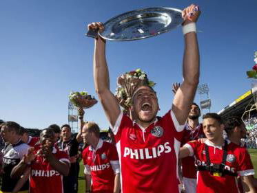 Wordt PSV zondag kampioen? Een terugblik naar de salonremise van 2003