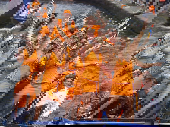 Bas Welling over het Oranje-gevoel van commercials