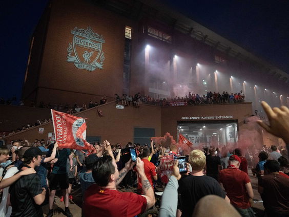 Gedrag uitzinnige Liverpool-fans veroordeeld: 'Dit kon je op je vingers natellen'