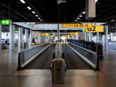 Tegenstrijdige uitspraken over voucher reissector