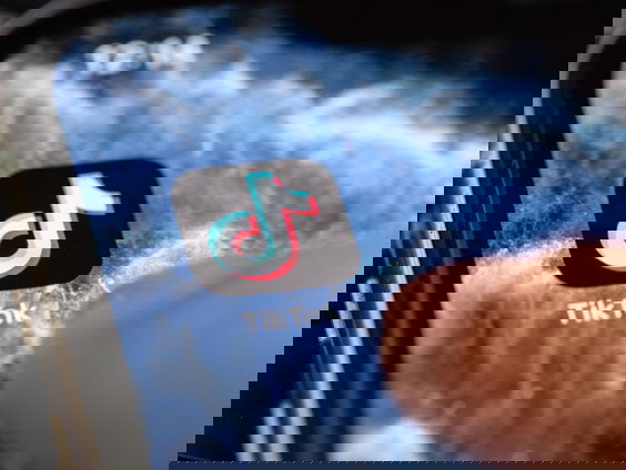 Youtube, Tiktok en Instagram gaan jonge gebruikers beschermen