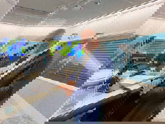 Jan Anthonie Bruijn over de intreding van het tijdelijke kamergebouw van de Eerste en Tweede Kamer