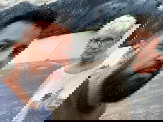 Nelly (81) uit Tilburg is boos: de muurschildering op haar flat moet verdwijnen