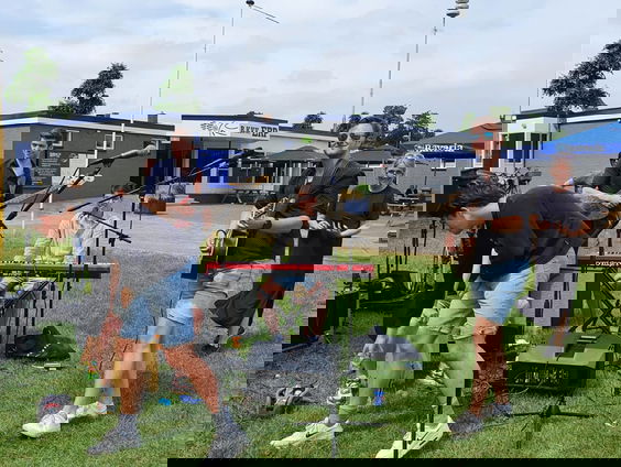 Boulder Greasy met 'Iedereen is van de wereld'