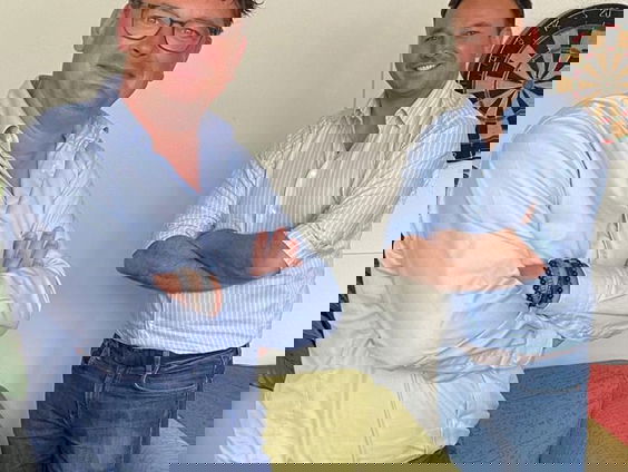 100ste aflevering van politieke podcast De Stemming