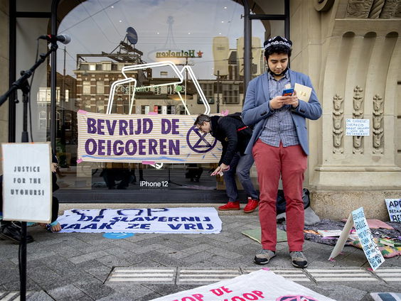 Kledingmerken zijn betrokken bij leed van Oeigoeren: hoe fout is katoen?
