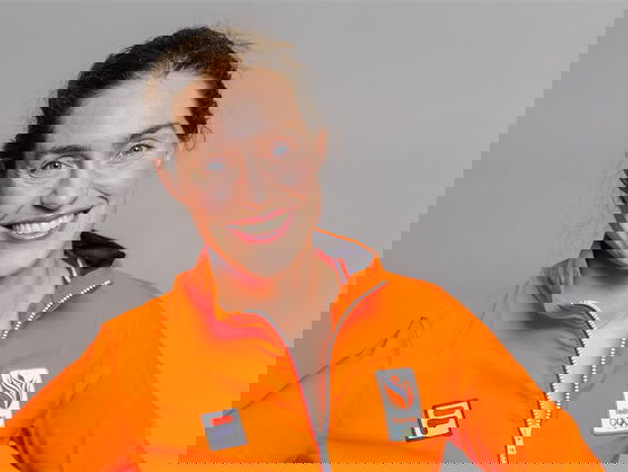 Roeister Kirsten Wielaard fietst naar de Olympische Spelen in Tokio