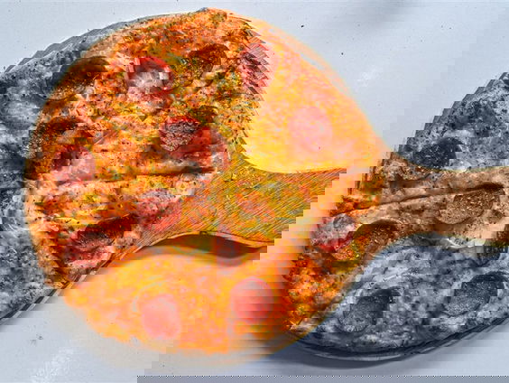 Pizza als grondstof voor kunst, het kan!