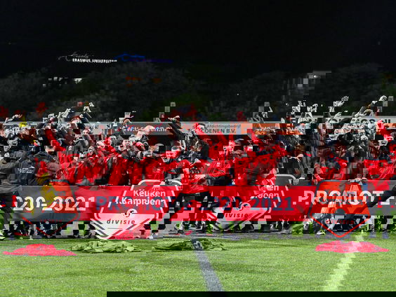 Go Ahead Eagles promoveert naar Eredivisie