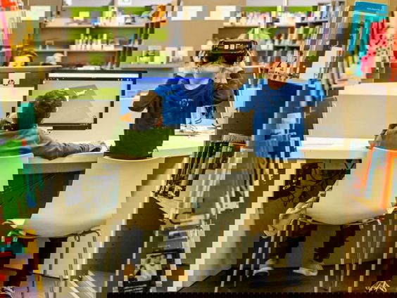 Bibliotheek lijkt steeds meer op buurthuis