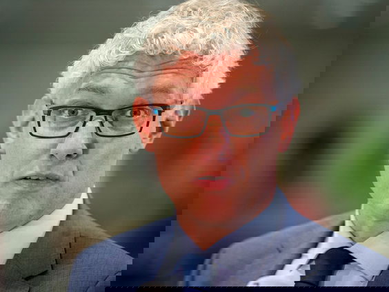 Burgemeester Marco Out over Assen