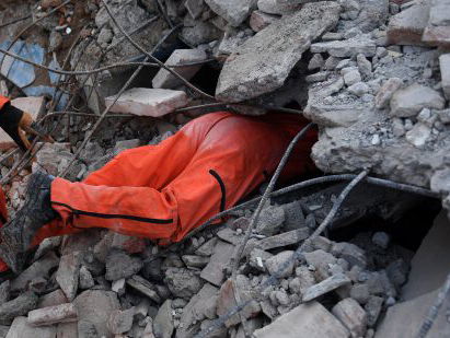 Mexico neemt schade op na aardbeving, hoop op overlevenden