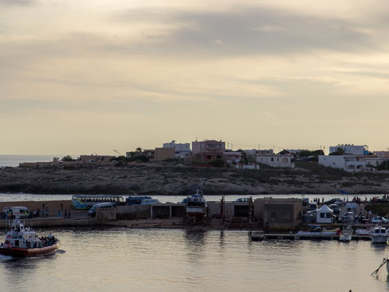Migrantenboten varen weer op Lampedusa