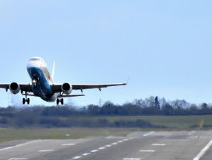 Actiegroep tegen laagvliegroutes Andijk