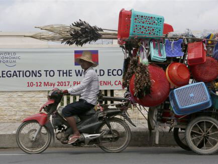 Sounds of Phnom Penh Straatverkopers