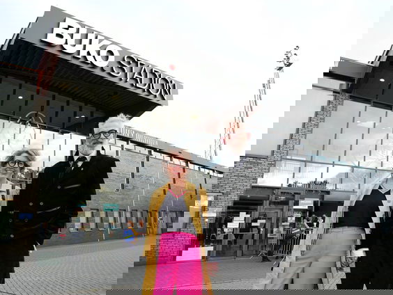 Regenboogtenues bij Telstar-Volendam