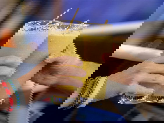 Frisbusters! Is een sapkuur goed voor je lichaam?