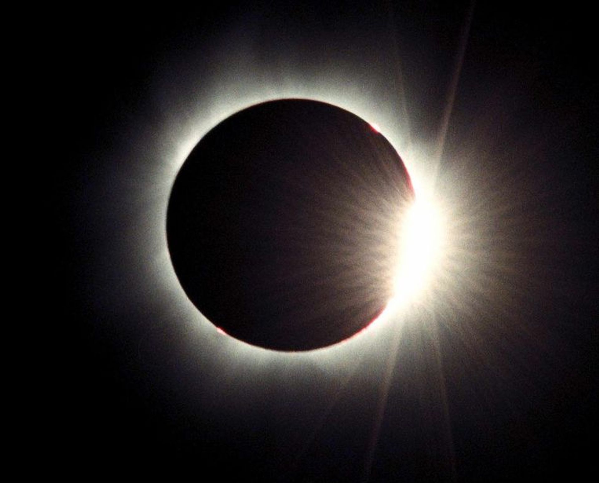 Wanneer wordt de aarde opgeslokt door de zon? | NPO Radio 1