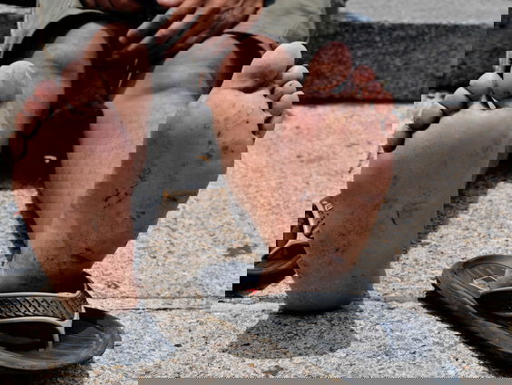 3000 kilometer tocht door Australiƫ op blote voeten