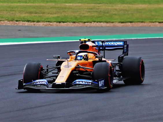 Verstappen rijdt hard door, deze week in Barcelona