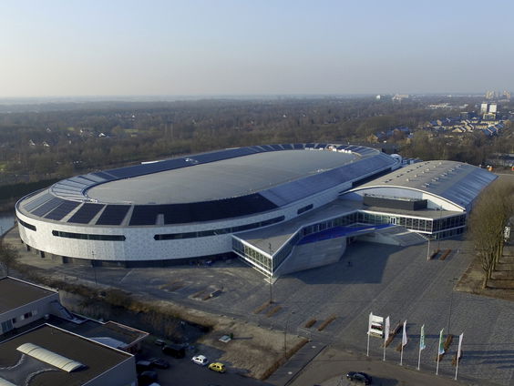 Brandverzekering Thialf opgezegd door 'cocktail van risico’s' bij zonnepanelen