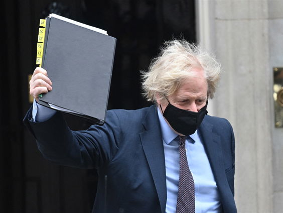 Johnson richt pijlen op Verre Oosten