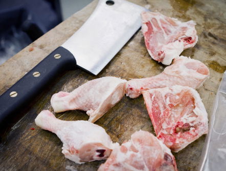 Kipcash: witwassen door geld in kip te stoppen