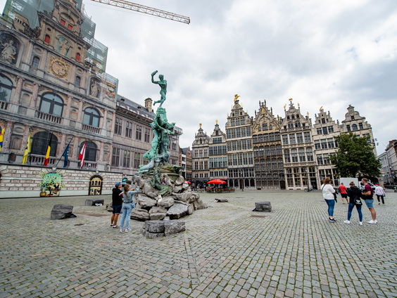 Antwerpen krijgt een avondklok