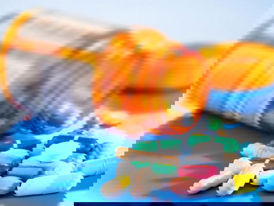 Huisvriend Sjamadriaan: ‘Steeds meer influencers prijzen veel onnodige supplementen aan’