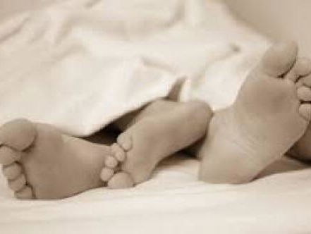 Jonge vrouwen zouden meer op zoek moeten naar hun seksualiteit