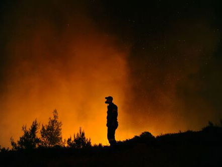 Bosbranden Griekenland naderen Athene tot 20 kilometer