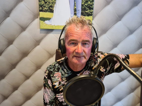 De Perstribune: Adri van Tiggelen