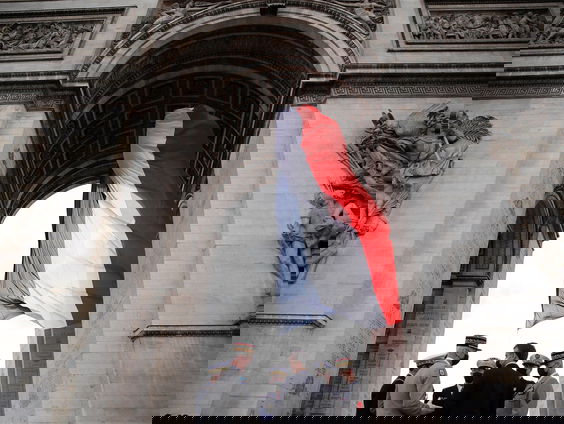 Franse militairen waarschuwen voor burgeroorlog