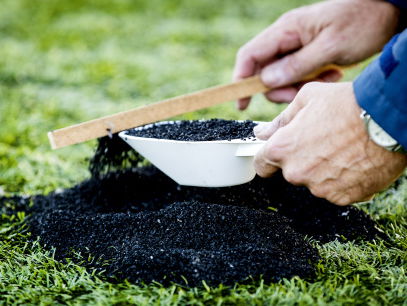 VU: 'Rubbergranulaat kunstgras niet veilig'