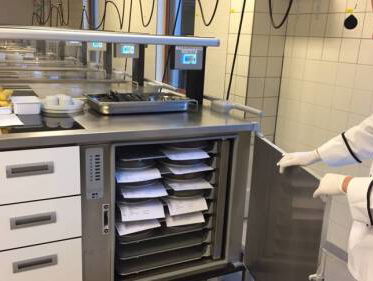 Voedselverspilling in ziekenhuizen kan de helft minder