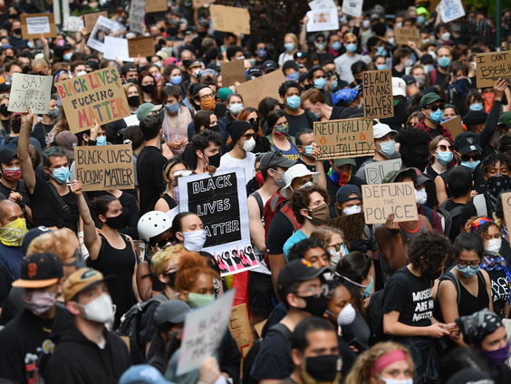 Correspondent Marieke de Vries over de aanhoudende onrust in de VS