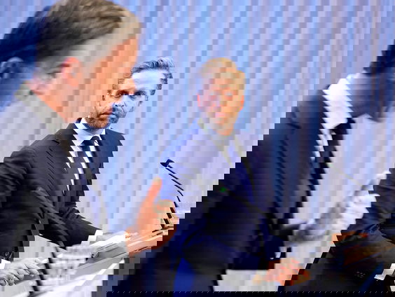 Mondkapjes terug van weggeweest