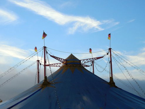 Pas evenementen bij corona-vaccin: tentenbouwer Martijn reageert