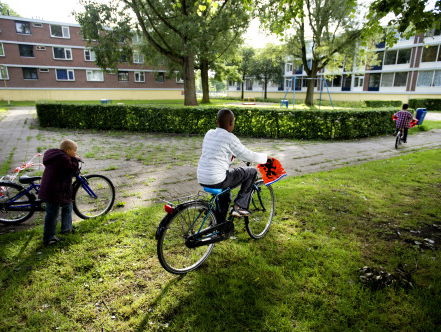 Kinderarmoede daalt niet, roer moet echt om