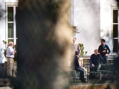 De Rijksrecherche start een onderzoek na de lekken over het OMT advies