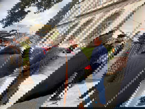 Pieter hielp vluchtelingen op Lesbos, maar staat nu terecht voor 'mensensmokkel'